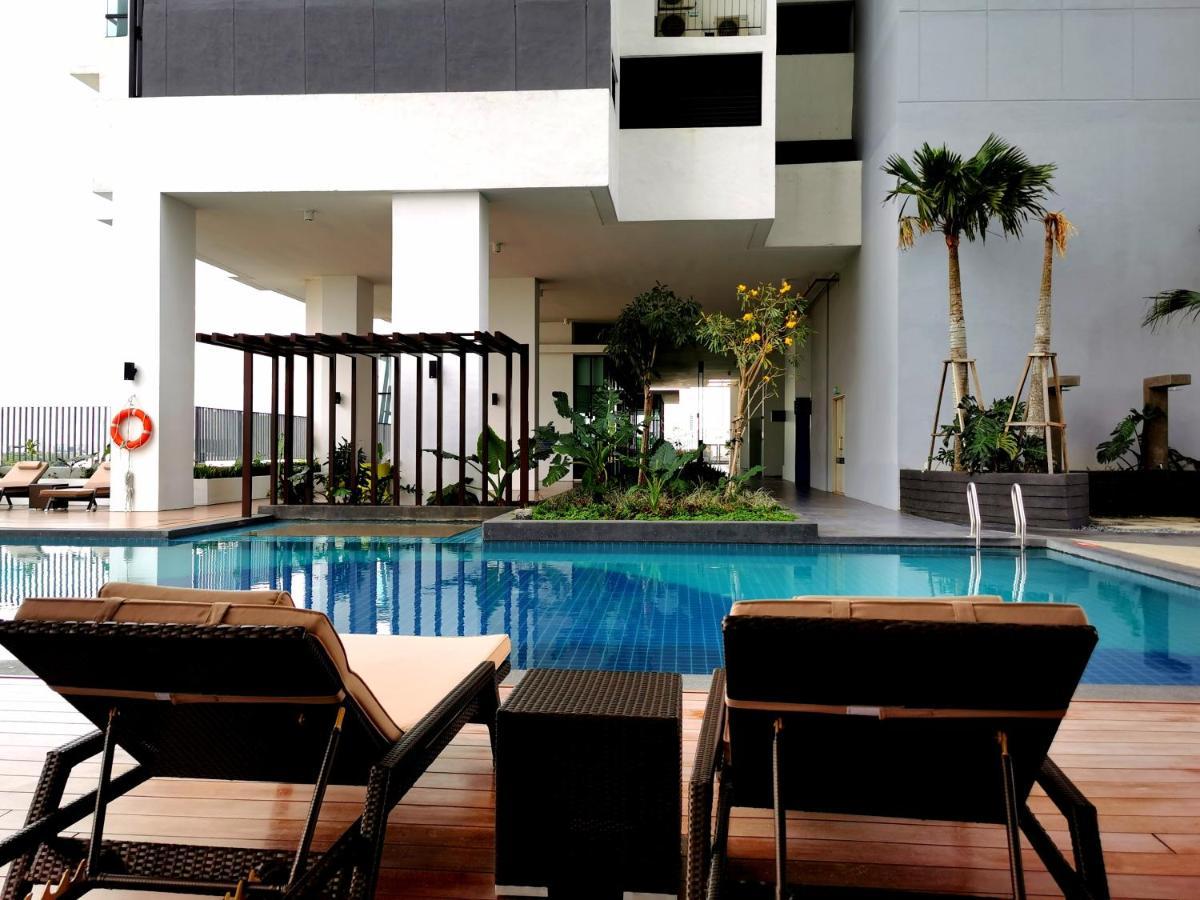 Mosaic Southkey Midvalley By Elegant Johor Bahru Extérieur photo